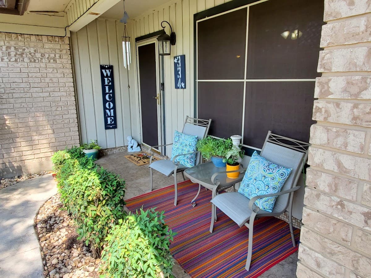 Texas Cottage Family Pit Pad (SHORT TERM LODGING), Aparthotel in Schertz