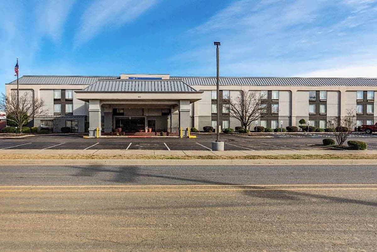 Wingate by Wyndham Conway AR, Hotel in Conway