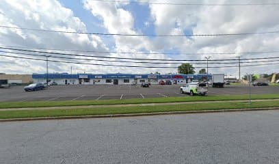 Royal Palace Suites, Hotel in Forestville