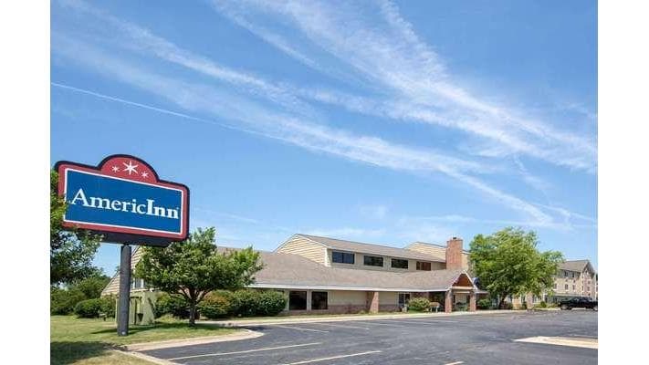 AmericInn by Wyndham Coralville, Hotel in Coralville