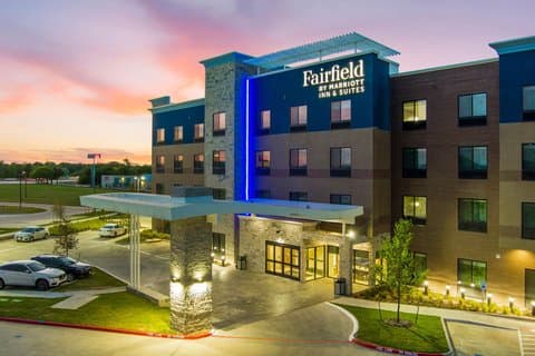 Fairfield by Marriott Inn & Suites Corinth South Denton Area, Hotel in Corinth