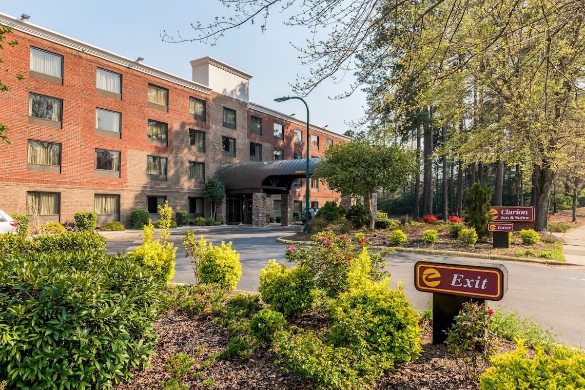 Lake Norman Inn and Suites, Hotel in Cornelius
