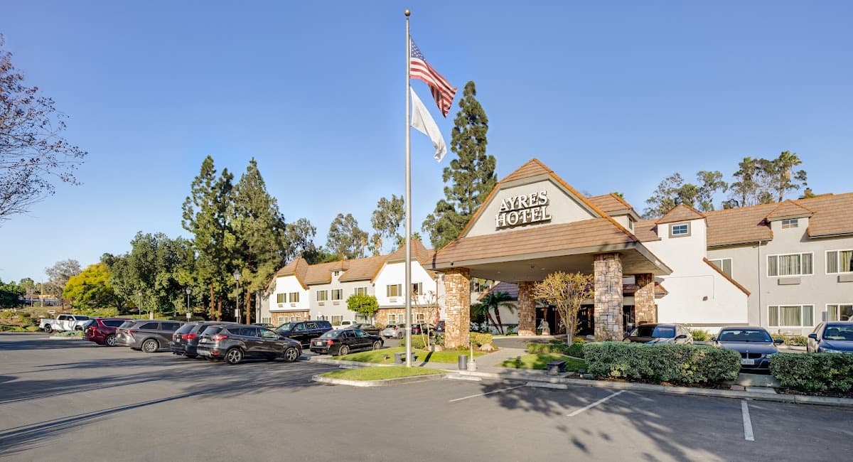 Ayres Hotel Corona - Riverside, Hotel in Home Gardens