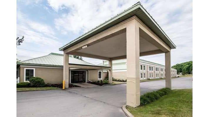 Clarion Inn & Suites Cortland - University Area, Hotel in Cortland