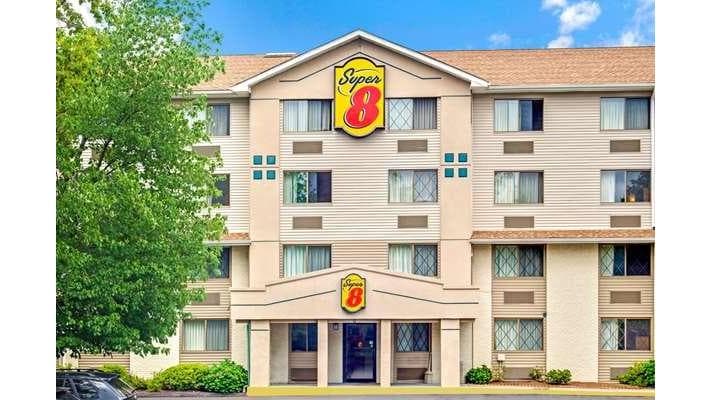 Super 8 by Wyndham Stamford/New York City Area, Hotel in Stamford