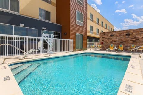 Fairfield by Marriott Inn & Suites Cotulla, Hotel in Cotulla