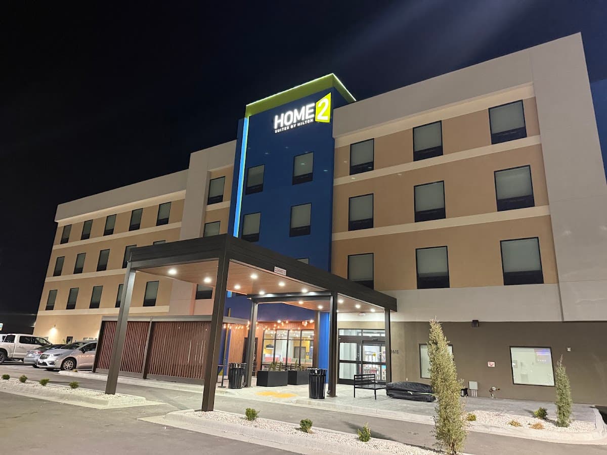 Home2 Suites by Hilton St. Joseph, Hotel in Country Club Village