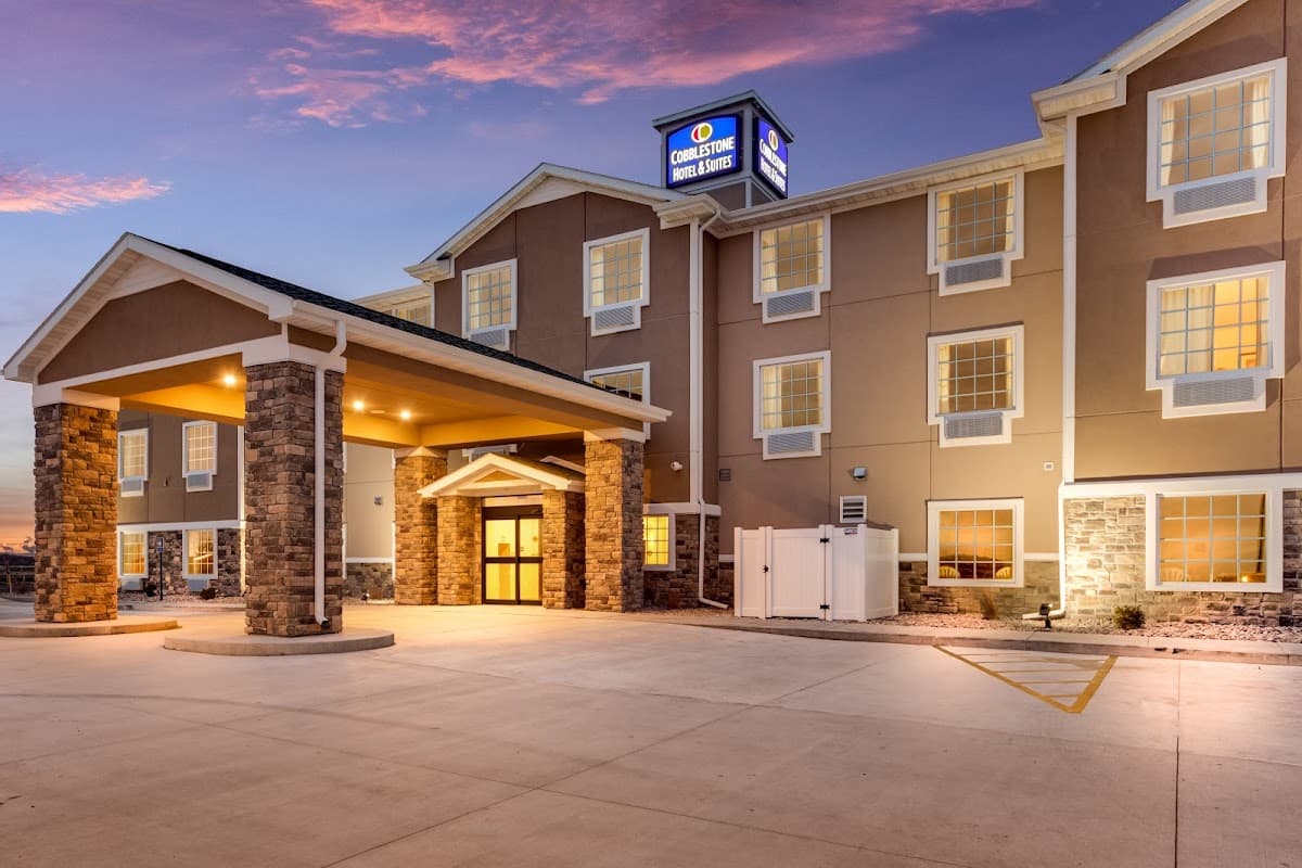 Cobblestone Hotel & Suites - Cozad, Hotel in Cozad