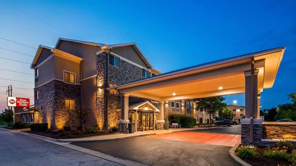 Best Western Plus North Joliet, Hotel in Crystal Lawns