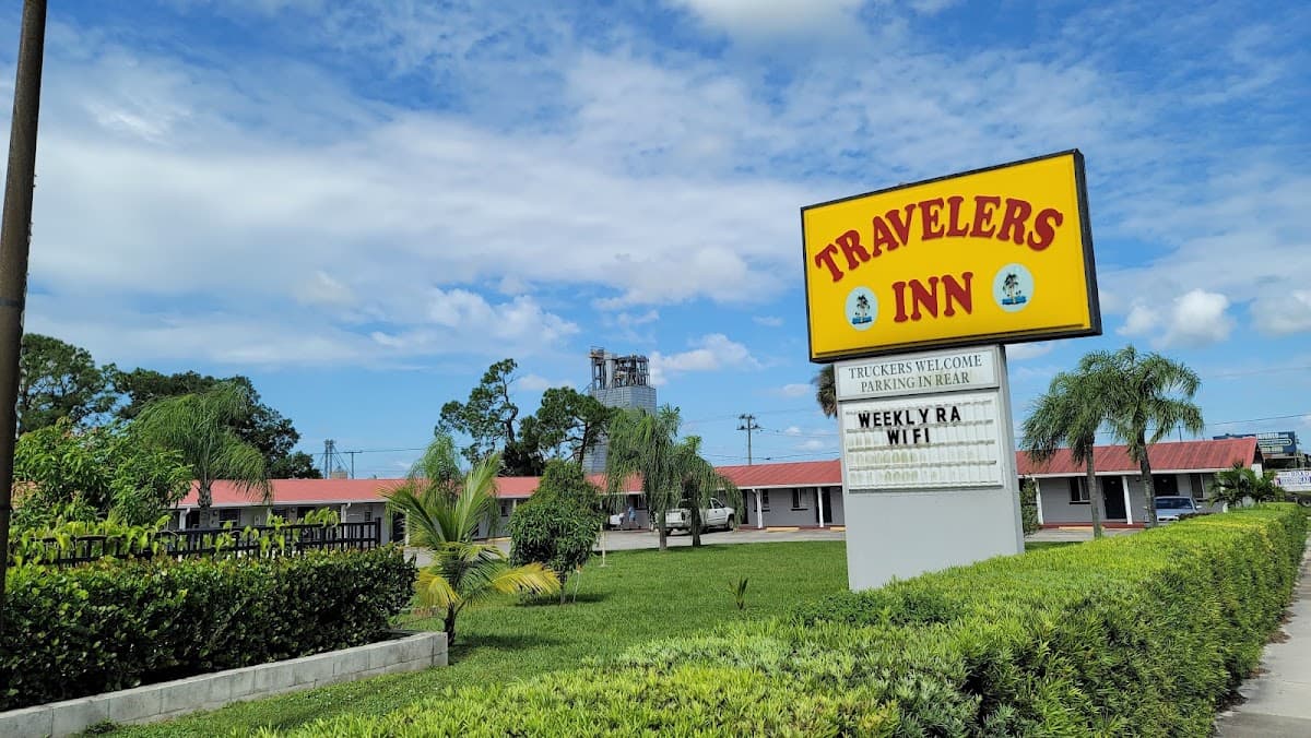 Travelers Inn, Hotel in Okeechobee