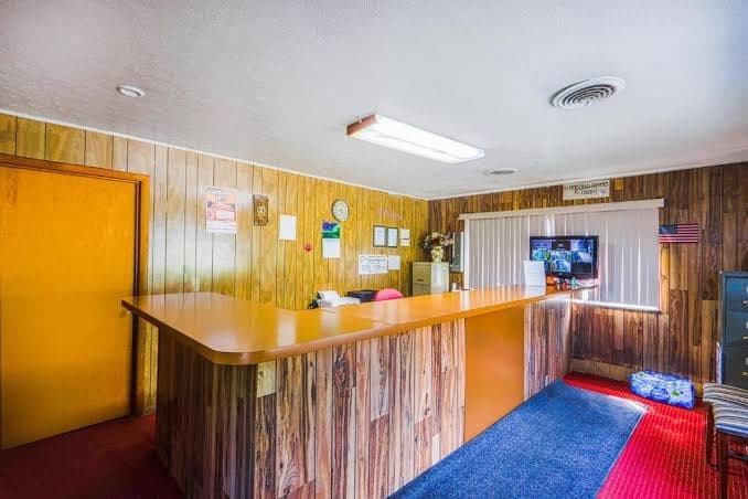 Patriot Inn Motel Beaver WV, By OYO - Queen Room, Motel in Daniels