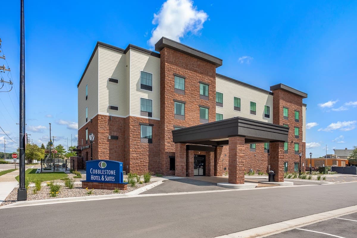 Cobblestone Hotel & Suites - De Pere/Green Bay, Hotel in De Pere