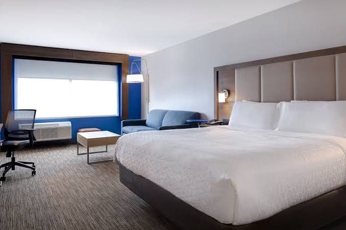 Holiday Inn Express & Suites - Detroit - Dearborn, an IHG Hotel, Hotel in Dearborn