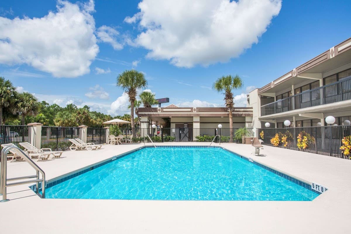 Travelodge by Wyndham Deltona, Hotel in DeBary