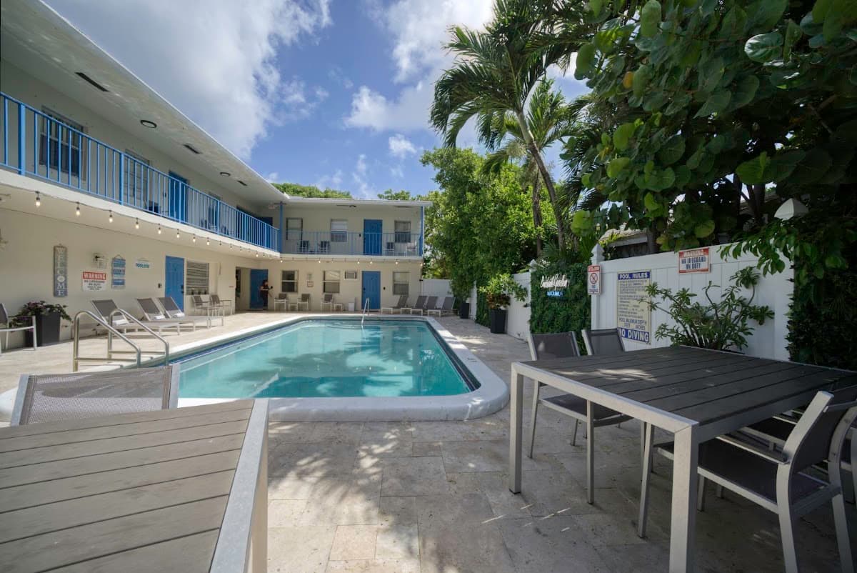Beachside Garden Apartments By Lowkl, Hotel in Deerfield Beach