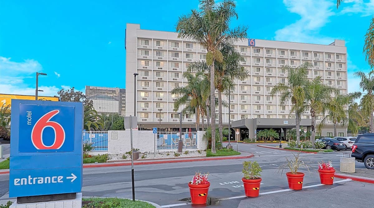 Studio 6 Suites Los Angeles, CA - Los Angeles - LAX, Aparthotel in Lennox