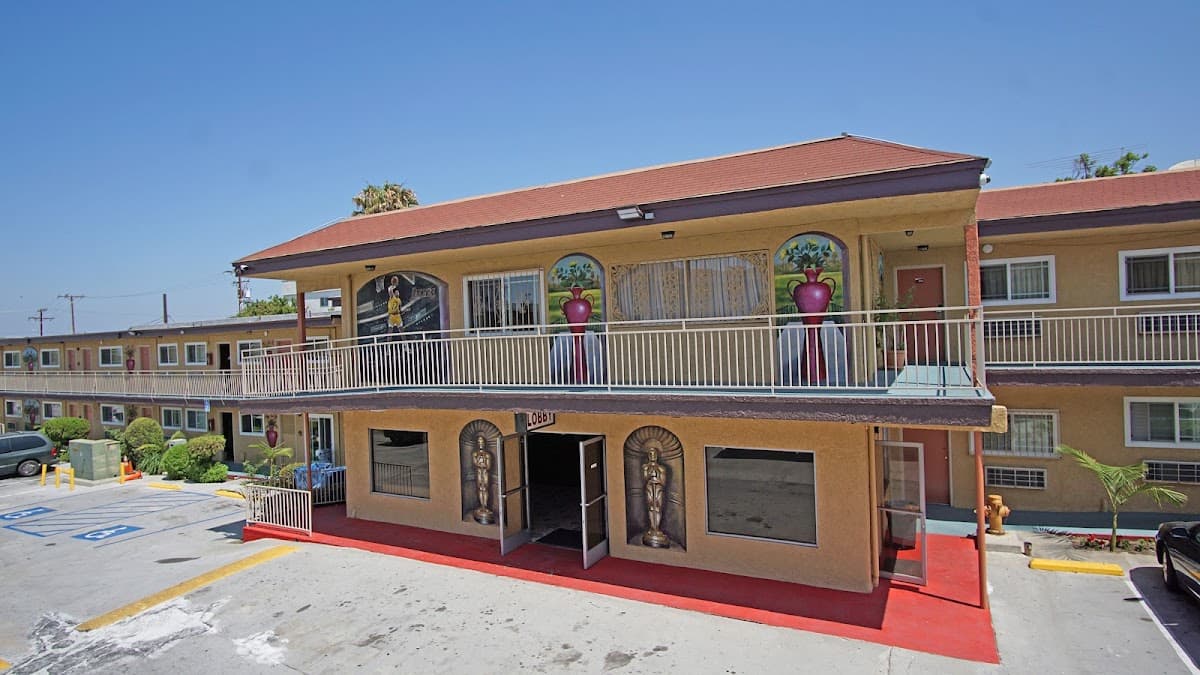 Los Angeles Inn & Suites, Hotel in West Athens