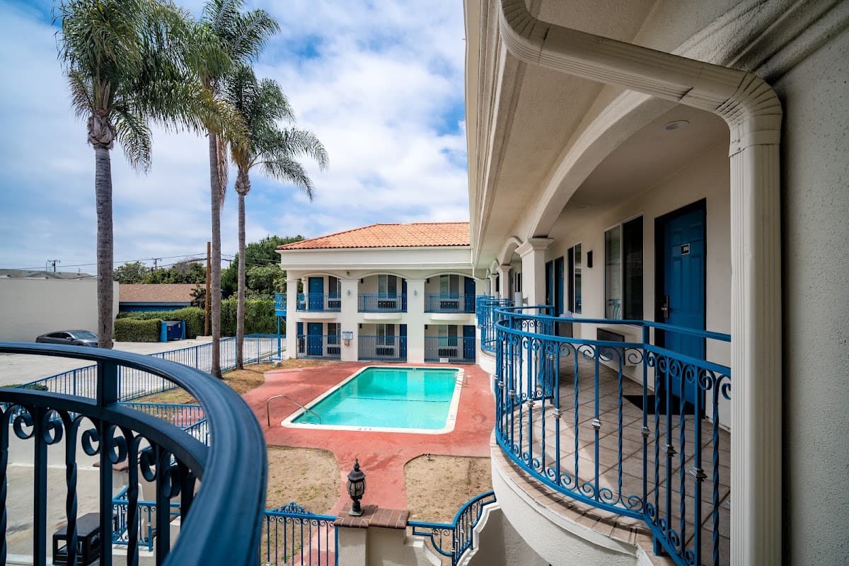 LYFE INN & SUITES by AGA - LAX Airport, Hotel in Lennox