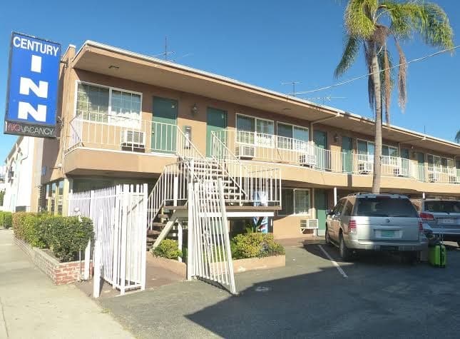 Century Inn, Hotel in Lennox