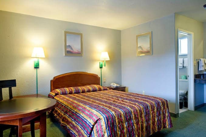 Americas Best Value Inn Seaside N, Motel in Seaside