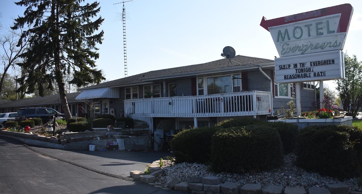 Evergreen Motel, Motel in Delavan