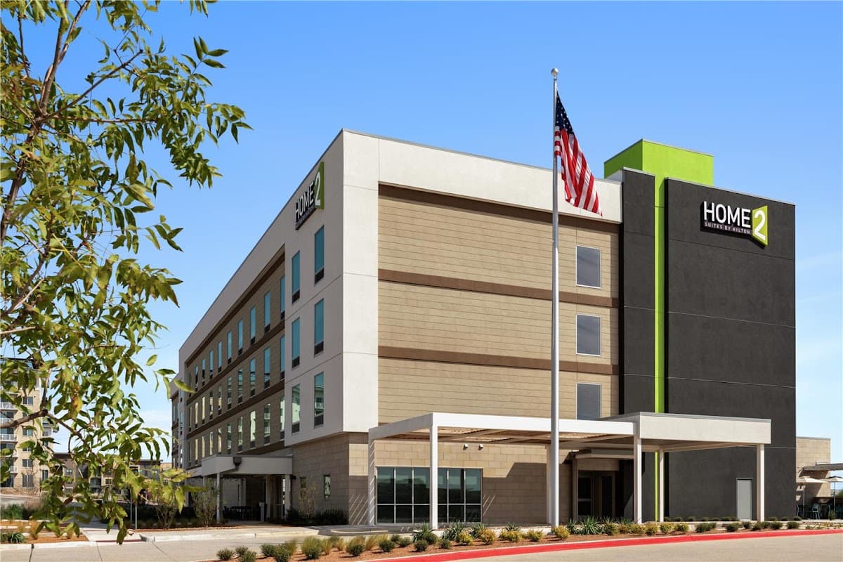 Home2 Suites by Hilton Denton, Hotel in Denton
