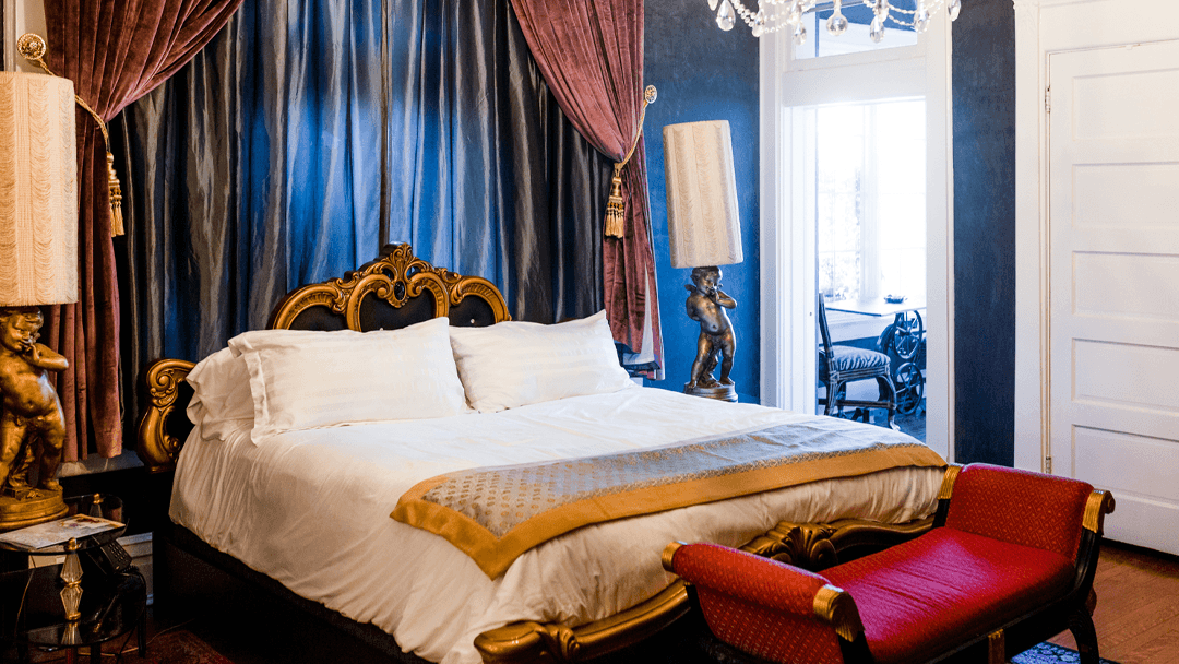The Holiday Chalet, Hotel in Denver