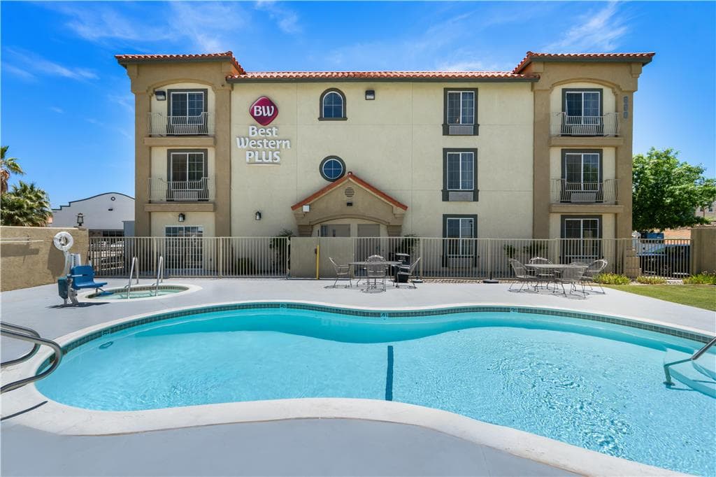 Best Western Plus John Jay Inn & Suites, Hotel in Desert View Highlands