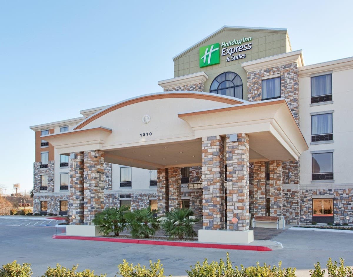 Holiday Inn Express & Suites Dallas South - Desoto by IHG, Hotel in DeSoto