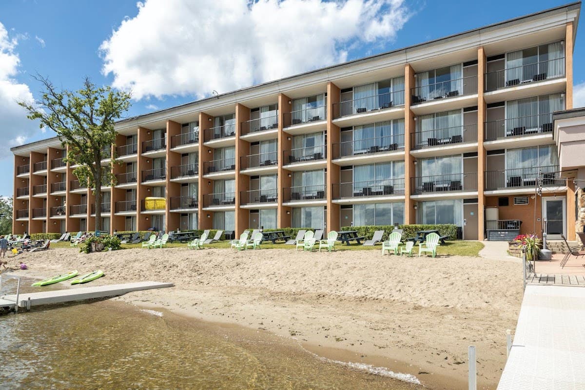 Holiday Inn Detroit Lakes - Lakefront by IHG, Hotel in Detroit Lakes