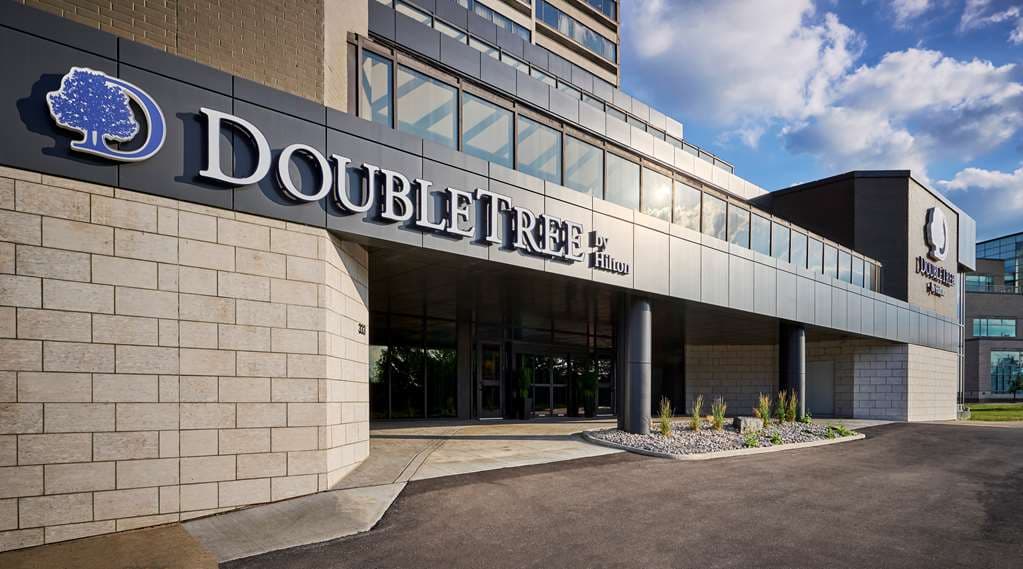 DoubleTree by Hilton Windsor Hotel & Suites, Hotel in Detroit
