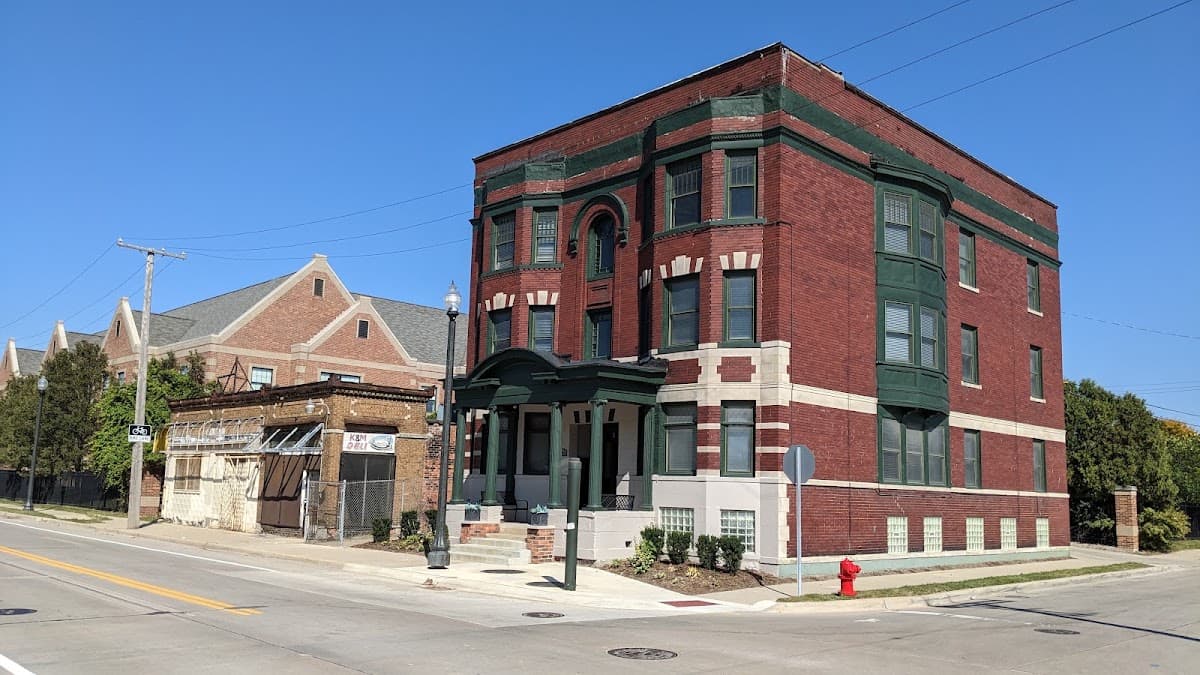 The Aurora Detroit, Bed & Breakfast in Detroit