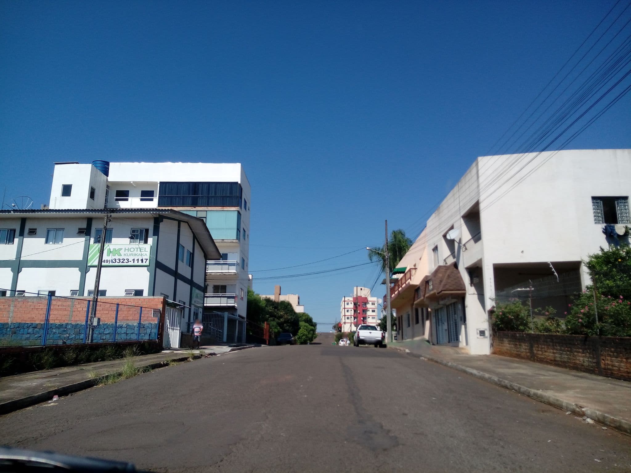 Street view near Hotel Kurikaka, Chapecó — © dclarks (CC BY-SA · Mapillary)
