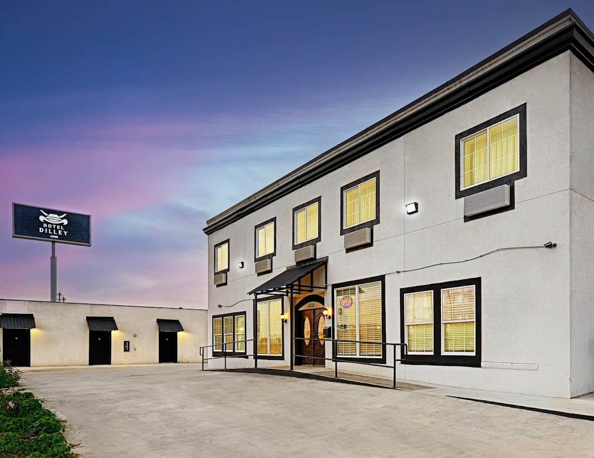 Hotel Dilley Grand, Aparthotel in Dilley