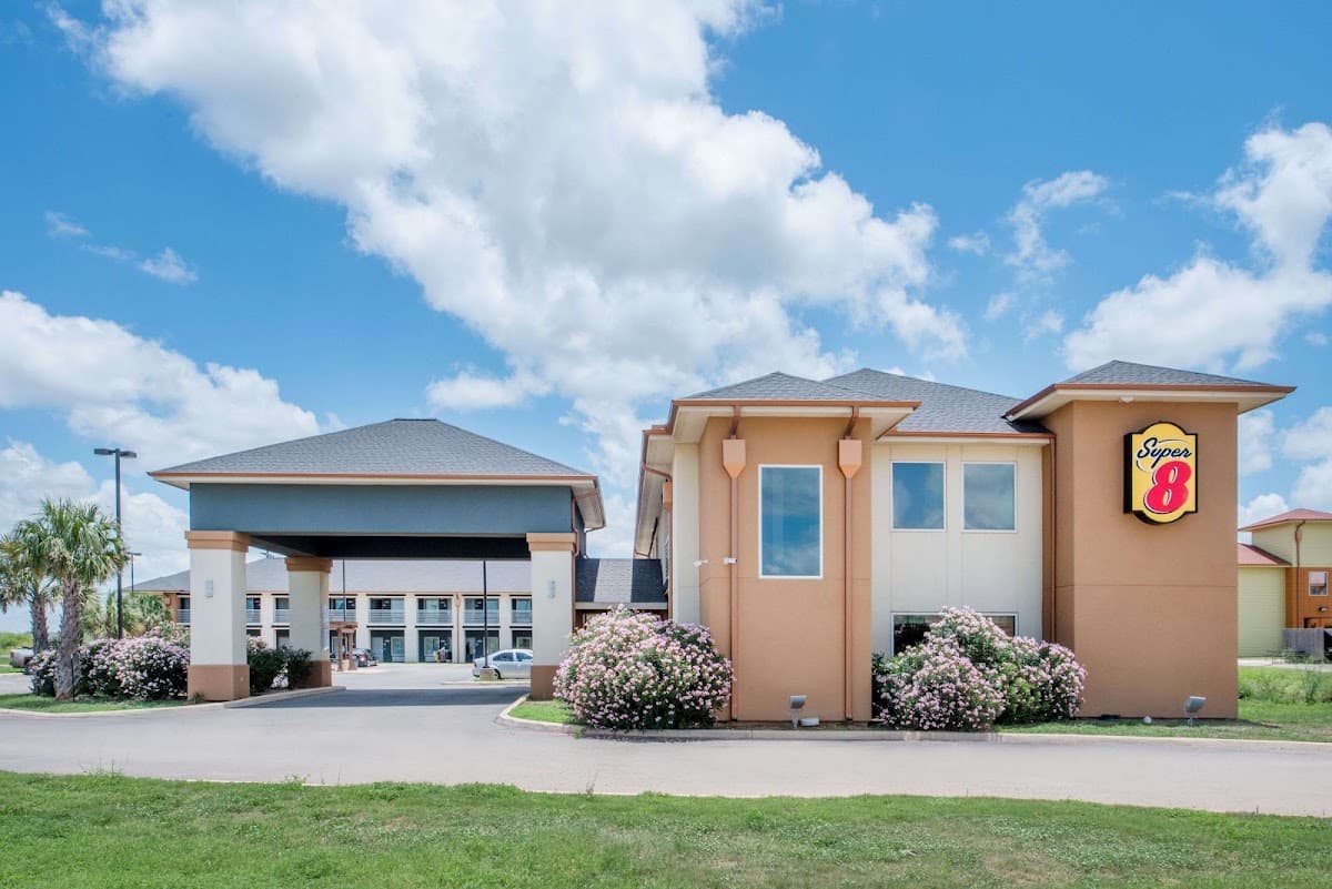 Super 8 by Wyndham Dilley TX, Hotel in Dilley