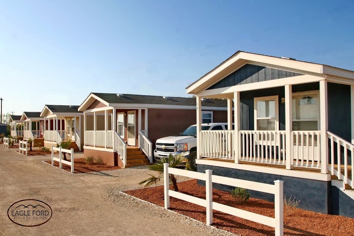 Eagle Ford Village, Aparthotel in Dilley