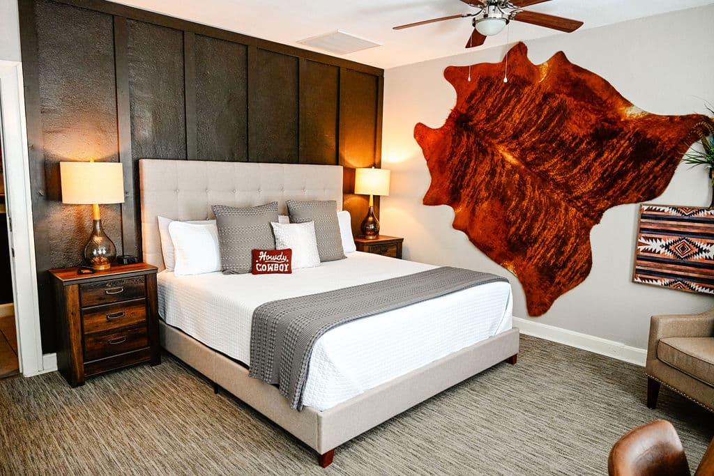 Walking G Guesthouse and Cow Palace, Hotel in Dimmitt