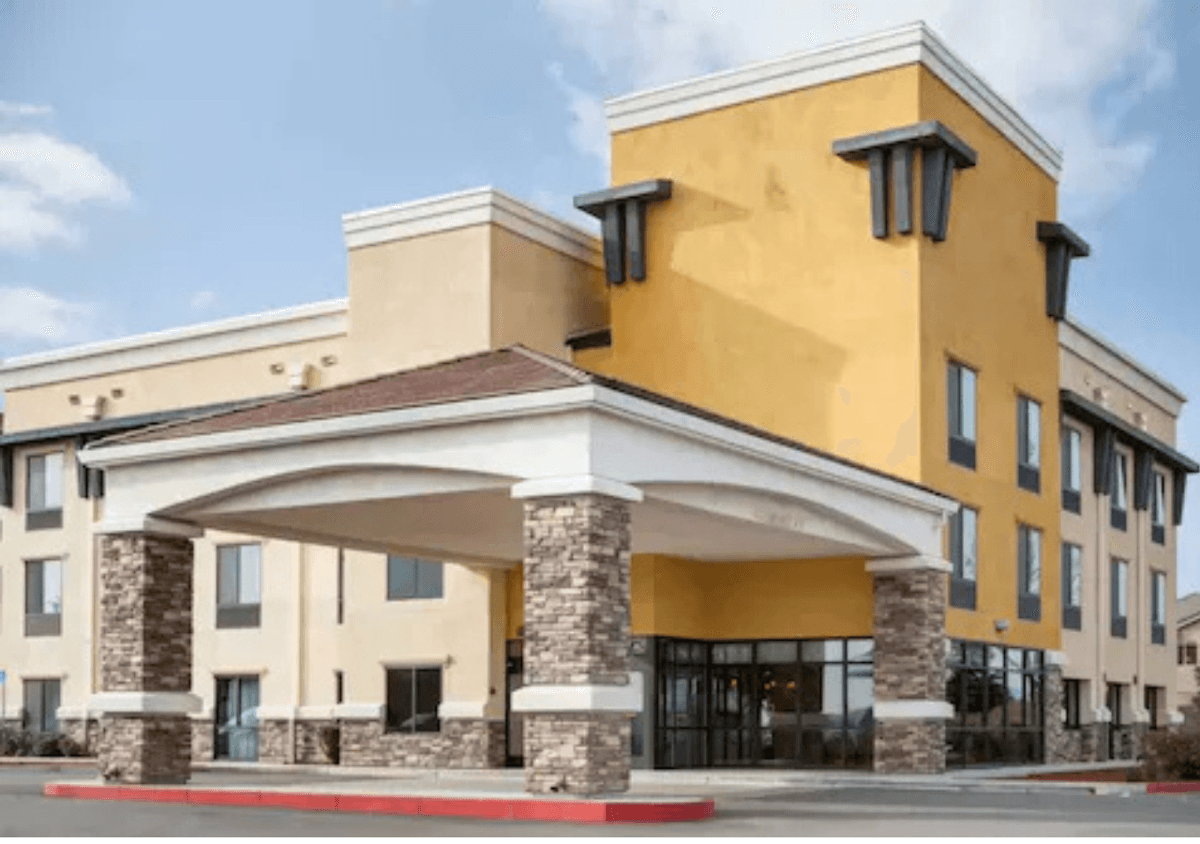 University Hotel - Davis Area, Hotel in Dixon
