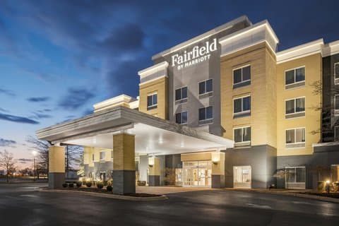 Fairfield by Marriott Inn & Suites Louisville East, Hotel in Douglass Hills