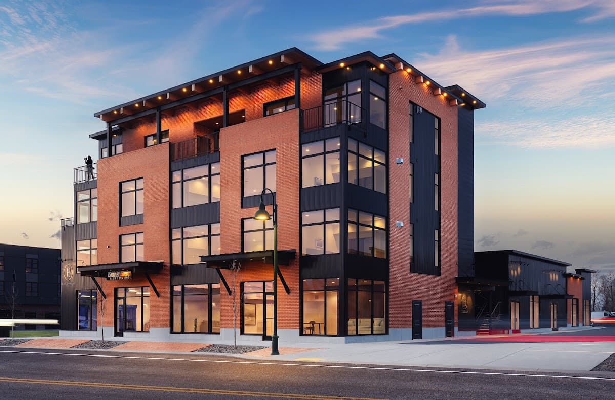 The Basin Luxury Suites, Hotel in Driggs