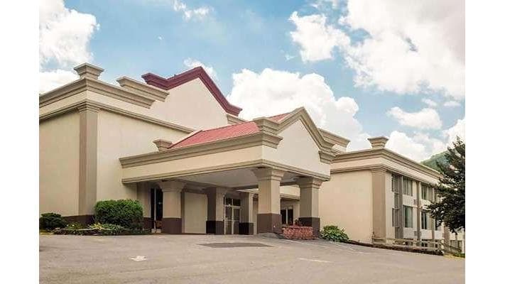 Days Inn by Wyndham Williamsport, Hotel in South Williamsport