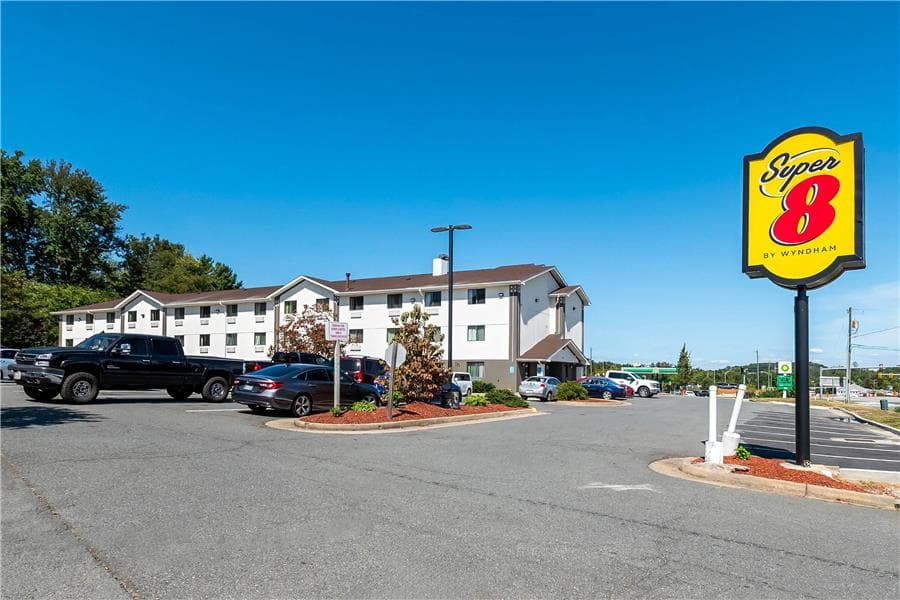 Super 8 by Wyndham Dumfries/Quantico, Hotel in Dumfries