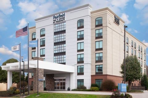 Fairfield by Marriott Inn & Suites Charleston, Hotel in South Charleston