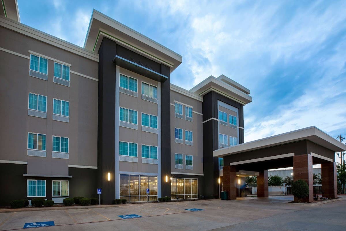 La Quinta Inn & Suites by Wyndham Durant, Hotel in Durant