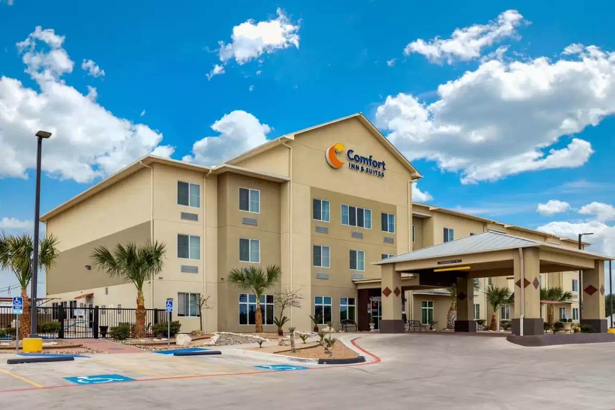 Comfort Inn & Suites Lakeside, Hotel in Eagle Pass