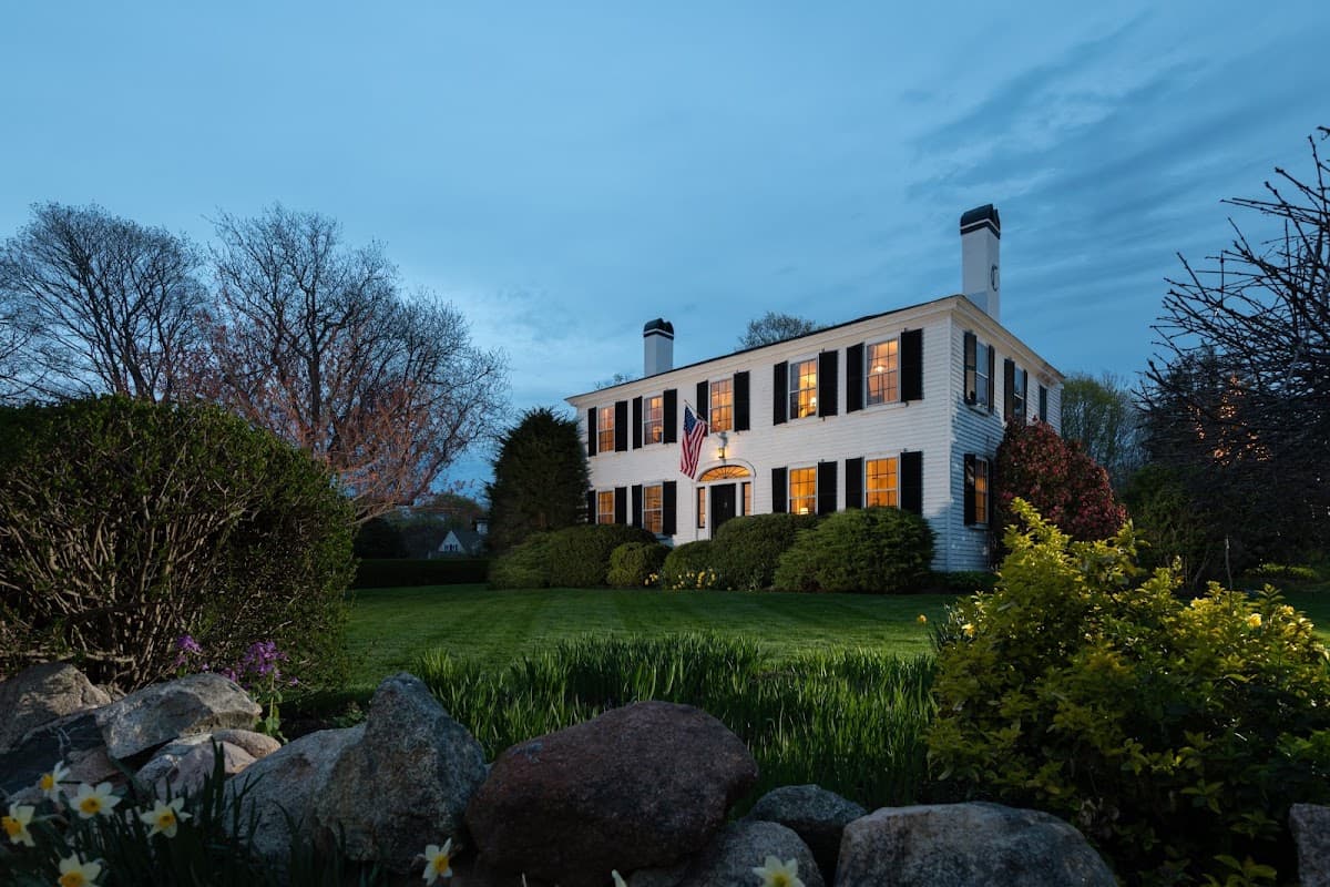Candleberry Inn Cape Cod Bed and Breakfast, Hotel in East Dennis