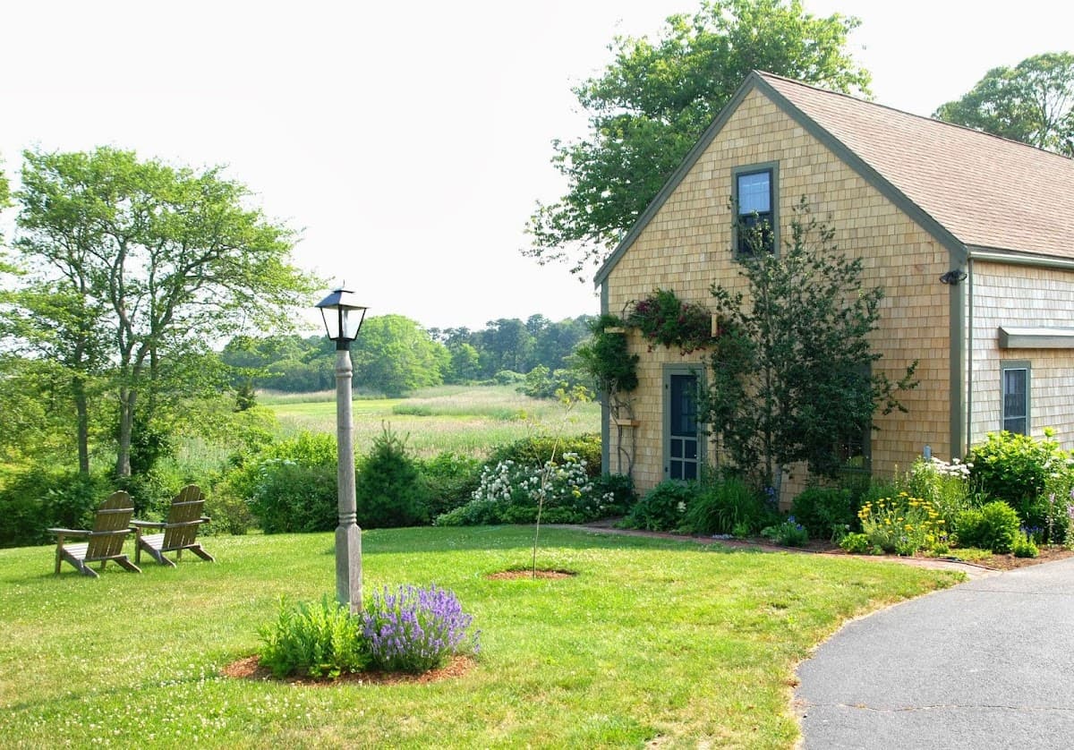 The Ruddy Turnstone Private Lodging, Hotel in East Dennis