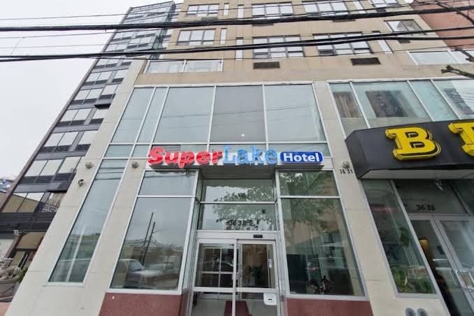 Dynasty Hotel and Suites New York LaGuardia Hotel, Hotel in East Elmhurst