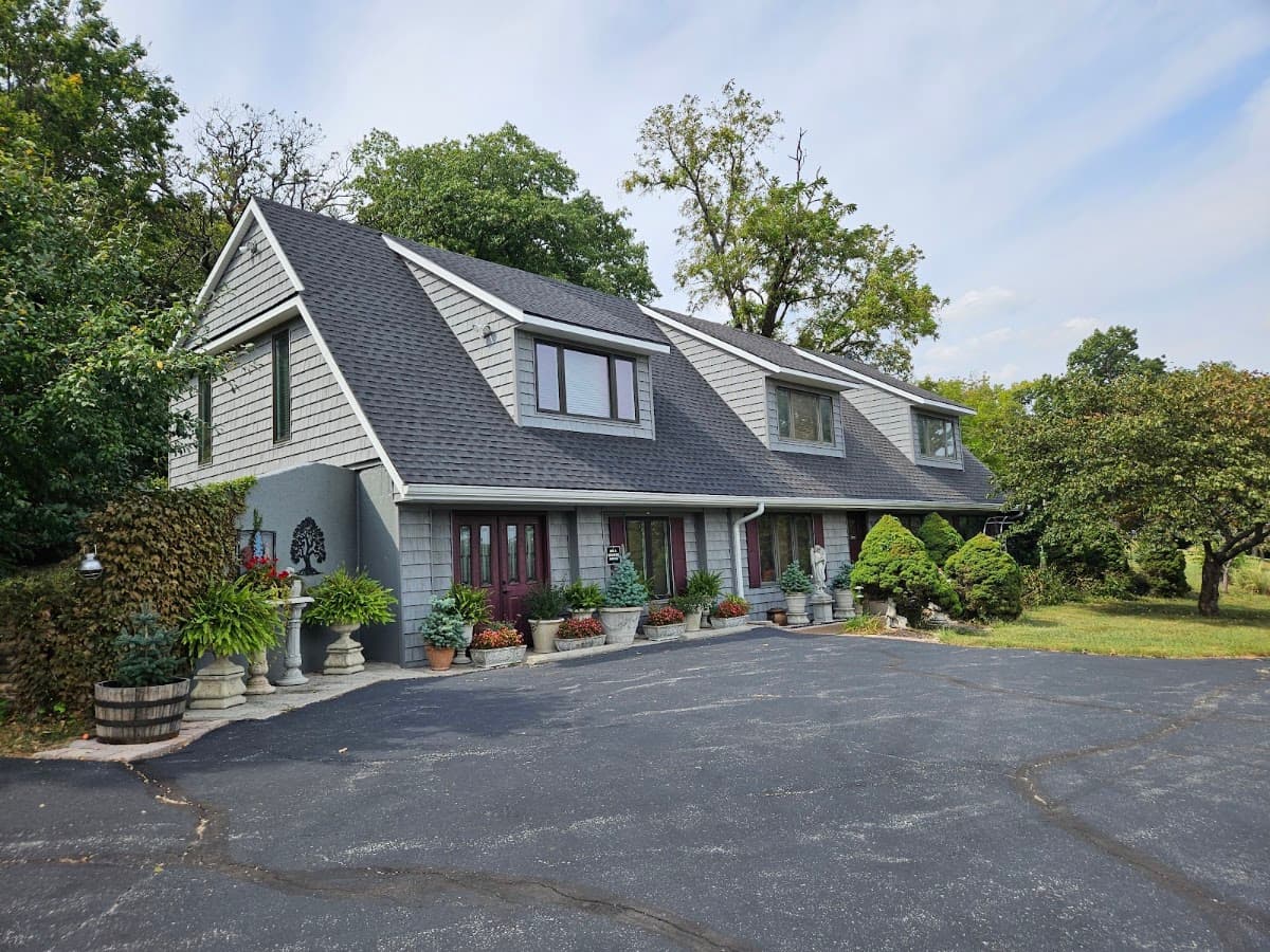 Albonee Country Inn & Winery, Bed & Breakfast in East Independence