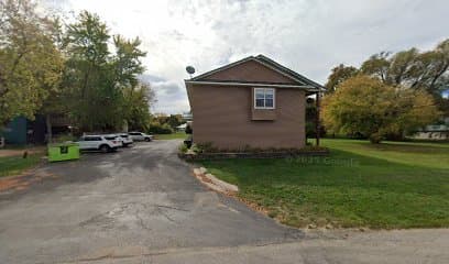 South Arm Retreats Combined 2BR Lakeview, Motel in East Jordan